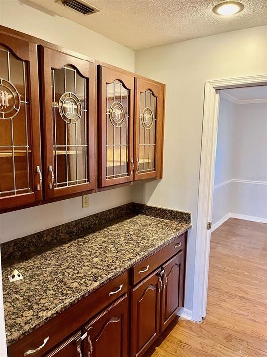 For Rent: $3,995 (4 beds, 3 baths, 3333 Square Feet)