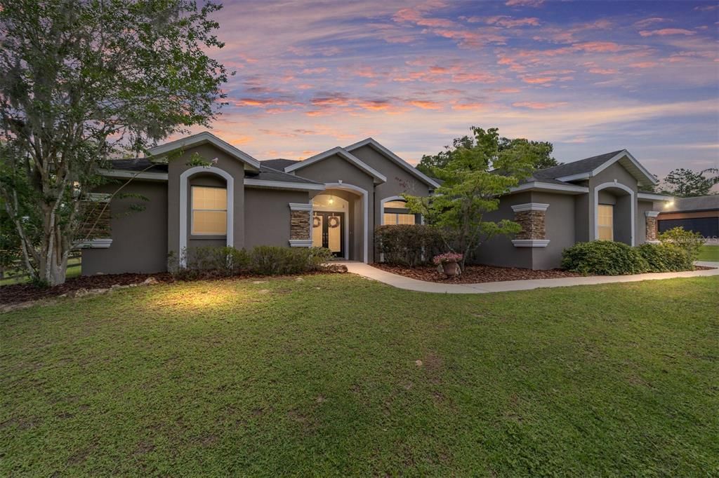 待售: $734,900 (4 贝兹, 3 浴室, 2963 平方英尺)