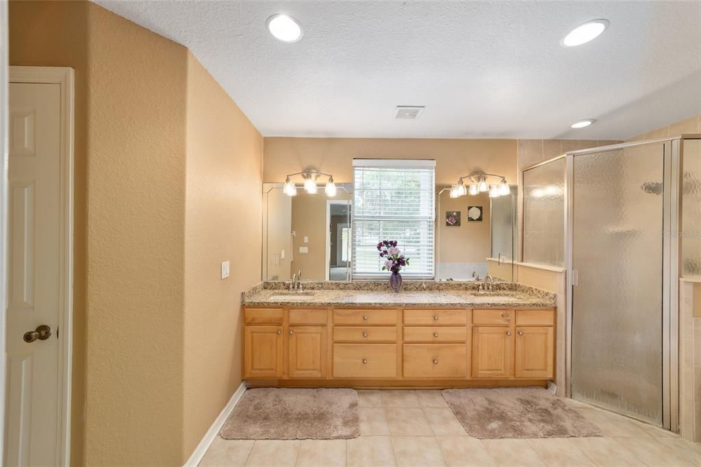 待售: $734,900 (4 贝兹, 3 浴室, 2963 平方英尺)