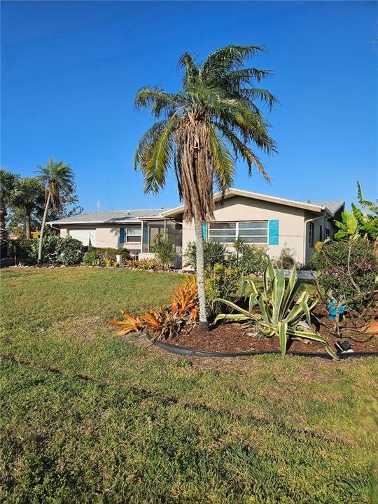 Active With Contract: $490,000 (3 beds, 2 baths, 1898 Square Feet)