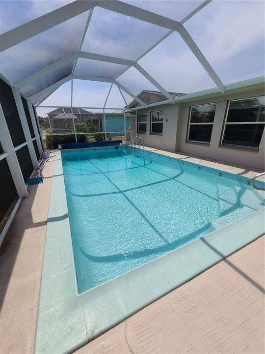 Active With Contract: $490,000 (3 beds, 2 baths, 1898 Square Feet)