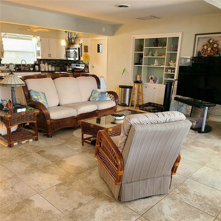 Active With Contract: $490,000 (3 beds, 2 baths, 1898 Square Feet)