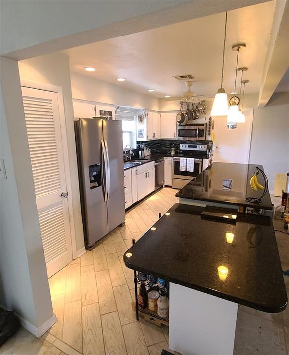 Active With Contract: $490,000 (3 beds, 2 baths, 1898 Square Feet)