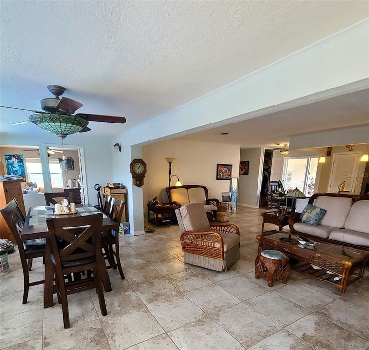 Active With Contract: $490,000 (3 beds, 2 baths, 1898 Square Feet)