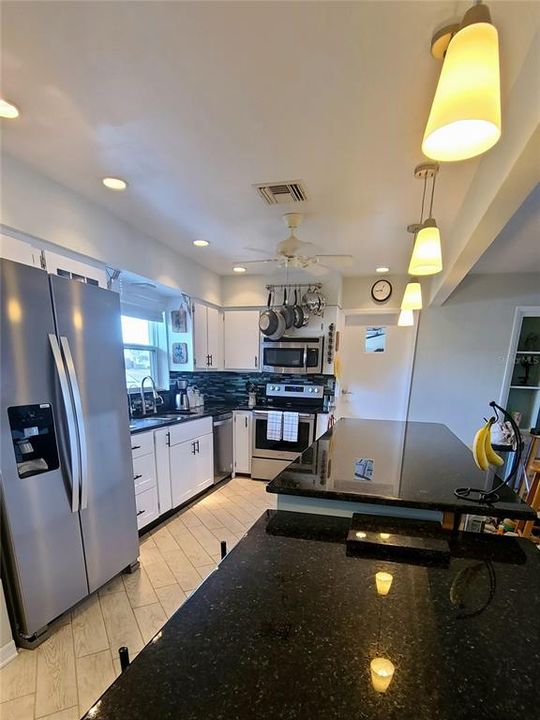 Active With Contract: $490,000 (3 beds, 2 baths, 1898 Square Feet)