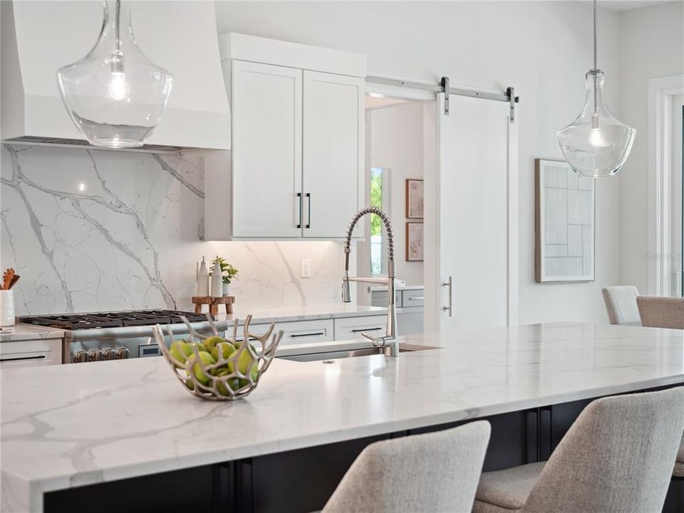 Activo con contrato: $2,450,000 (6 camas, 5 baños, 5232 Pies cuadrados)