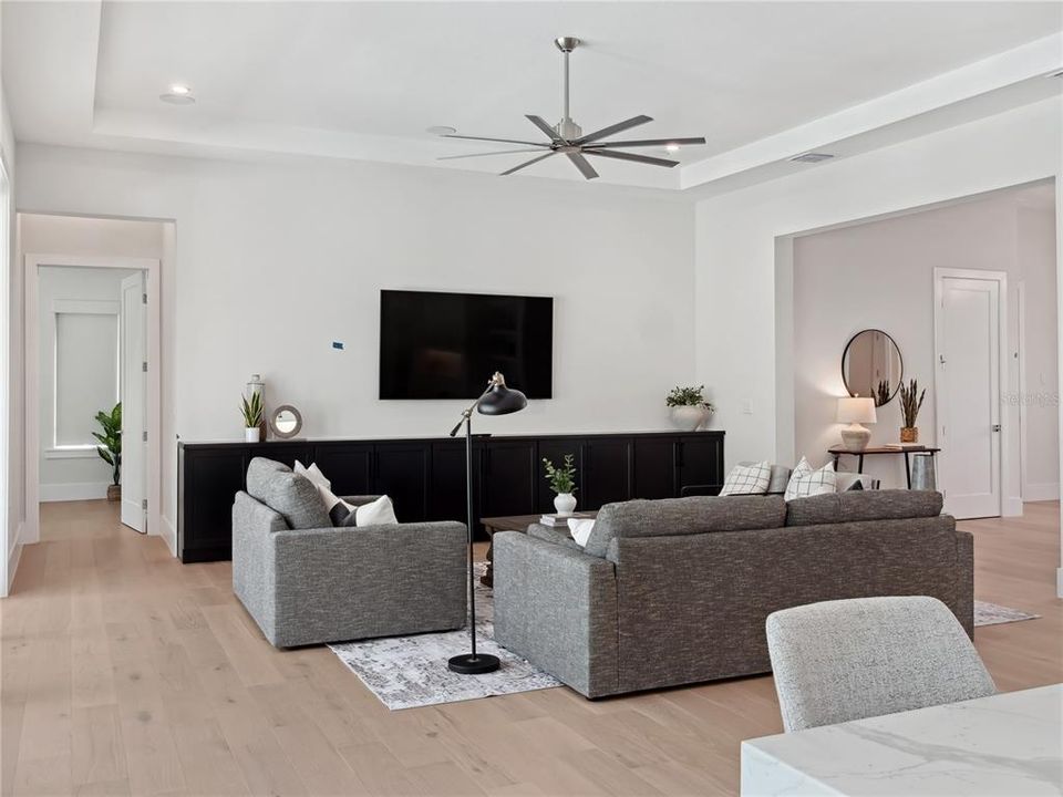 Activo con contrato: $2,450,000 (6 camas, 5 baños, 5232 Pies cuadrados)