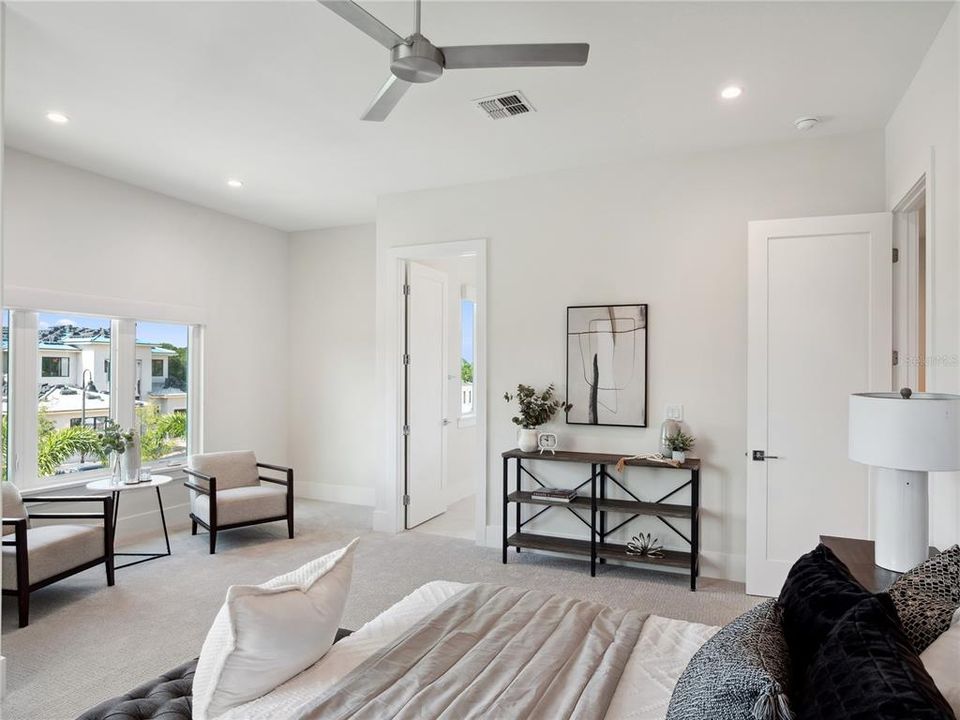 Activo con contrato: $2,450,000 (6 camas, 5 baños, 5232 Pies cuadrados)