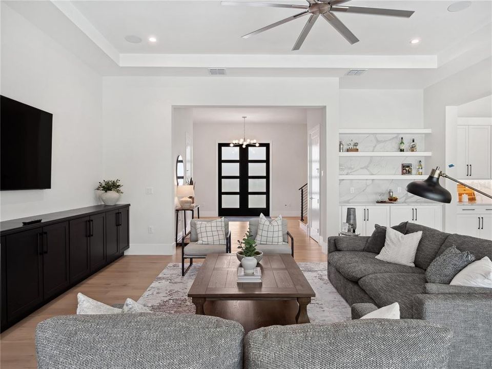 Activo con contrato: $2,450,000 (6 camas, 5 baños, 5232 Pies cuadrados)