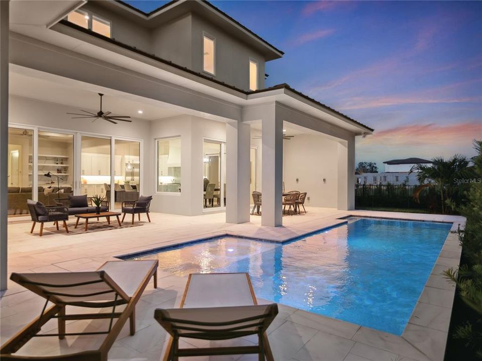 Activo con contrato: $2,450,000 (6 camas, 5 baños, 5232 Pies cuadrados)