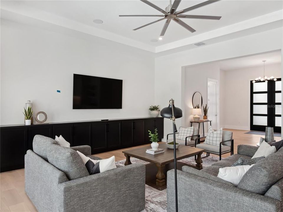 Activo con contrato: $2,450,000 (6 camas, 5 baños, 5232 Pies cuadrados)