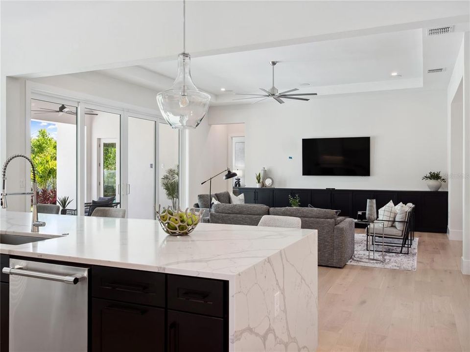 Activo con contrato: $2,450,000 (6 camas, 5 baños, 5232 Pies cuadrados)