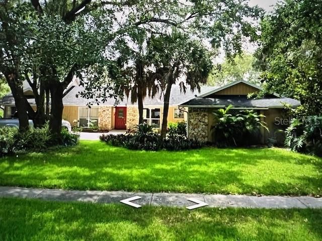 Vendido Recientemente: $592,420 (4 camas, 3 baños, 2306 Pies cuadrados)