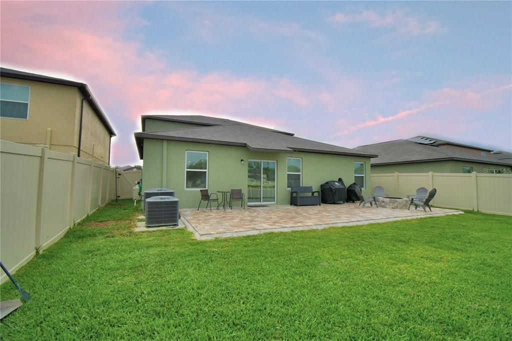 For Rent: $2,500 (5 beds, 2 baths, 2954 Square Feet)