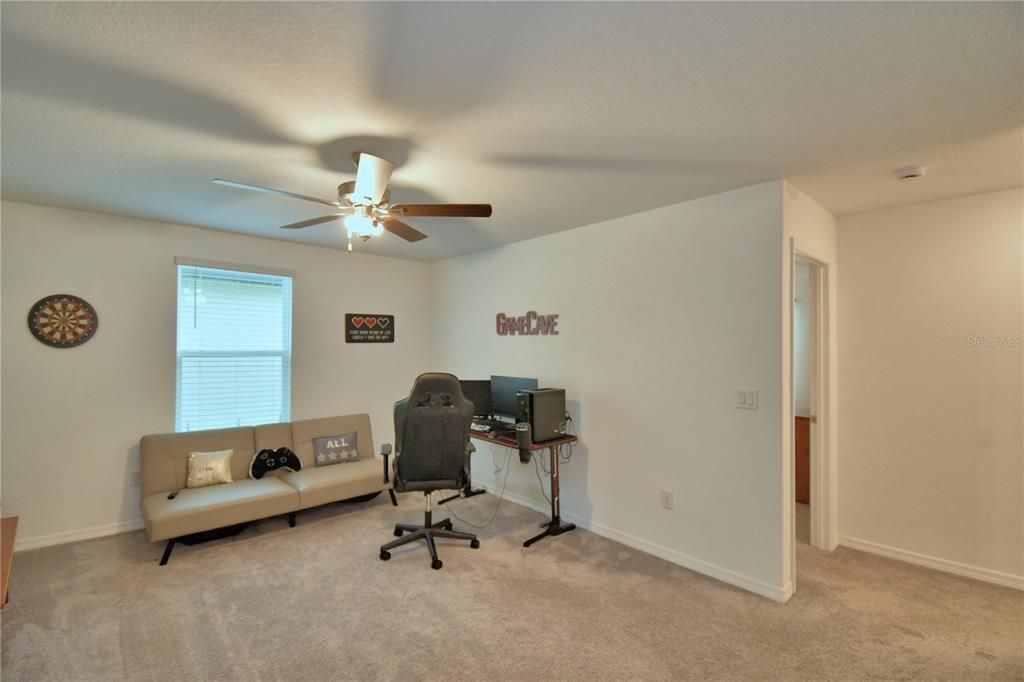 For Rent: $2,500 (5 beds, 2 baths, 2954 Square Feet)