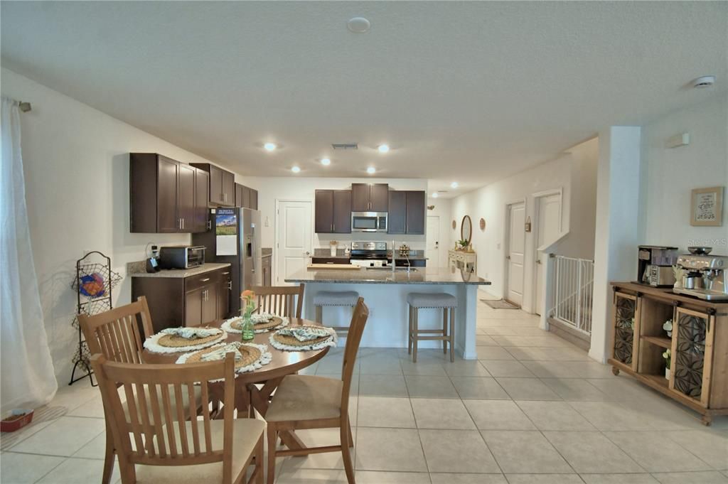 For Rent: $2,500 (5 beds, 2 baths, 2954 Square Feet)