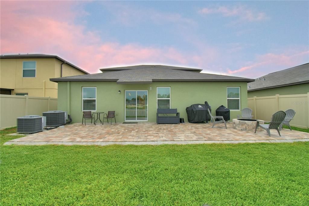 For Rent: $2,500 (5 beds, 2 baths, 2954 Square Feet)