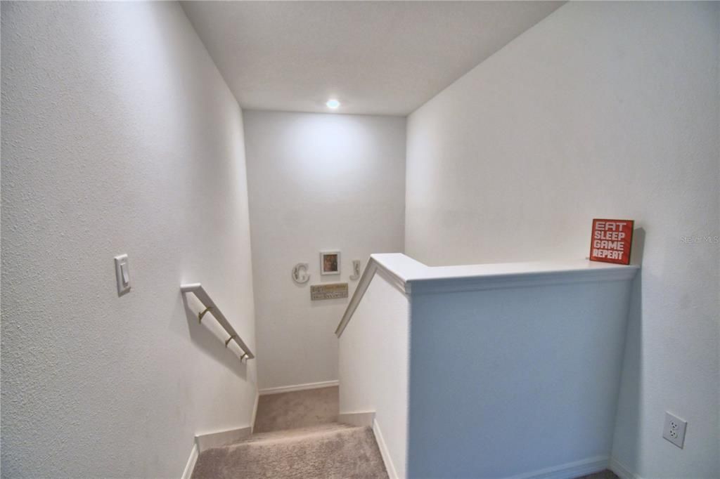 For Rent: $2,500 (5 beds, 2 baths, 2954 Square Feet)