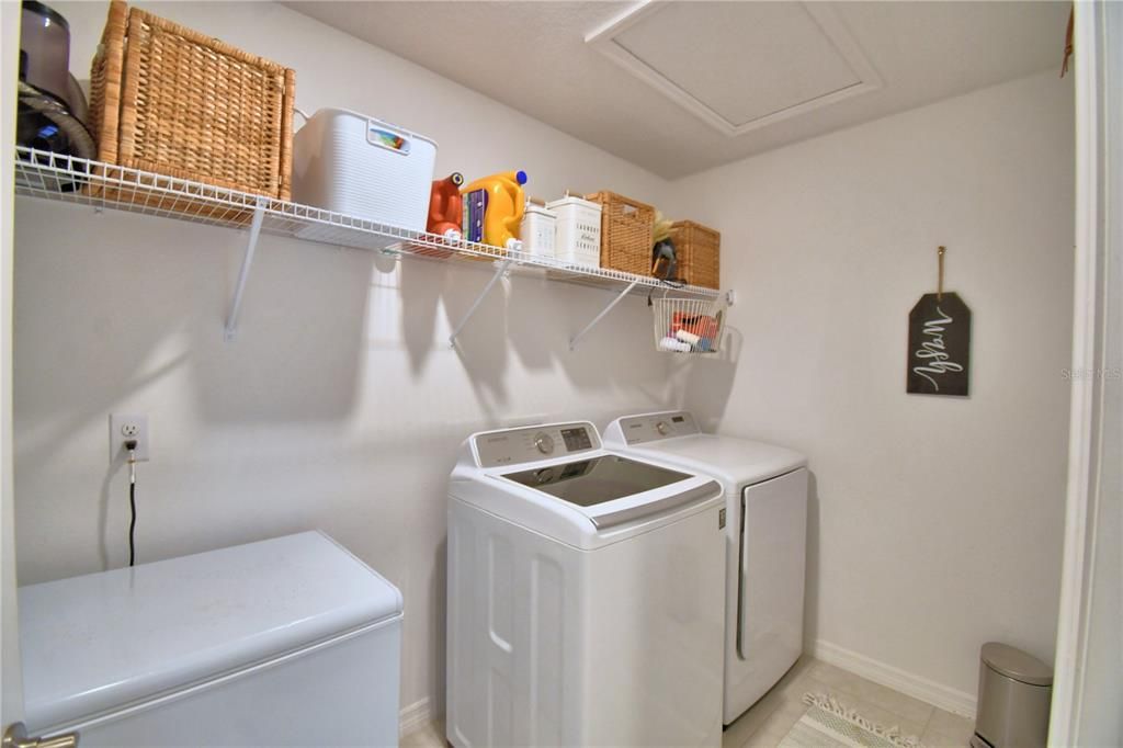 For Rent: $2,500 (5 beds, 2 baths, 2954 Square Feet)