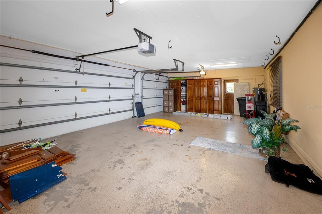 合同活跃: $799,000 (5 贝兹, 3 浴室, 3035 平方英尺)