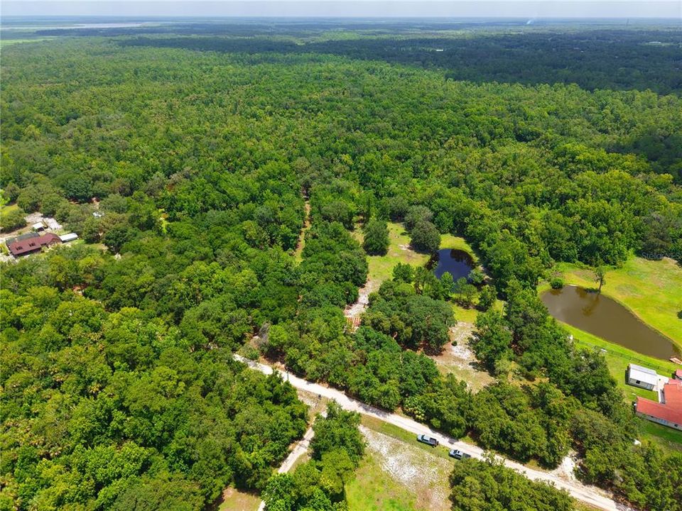 На продажу: $425,000 (6.28 acres)