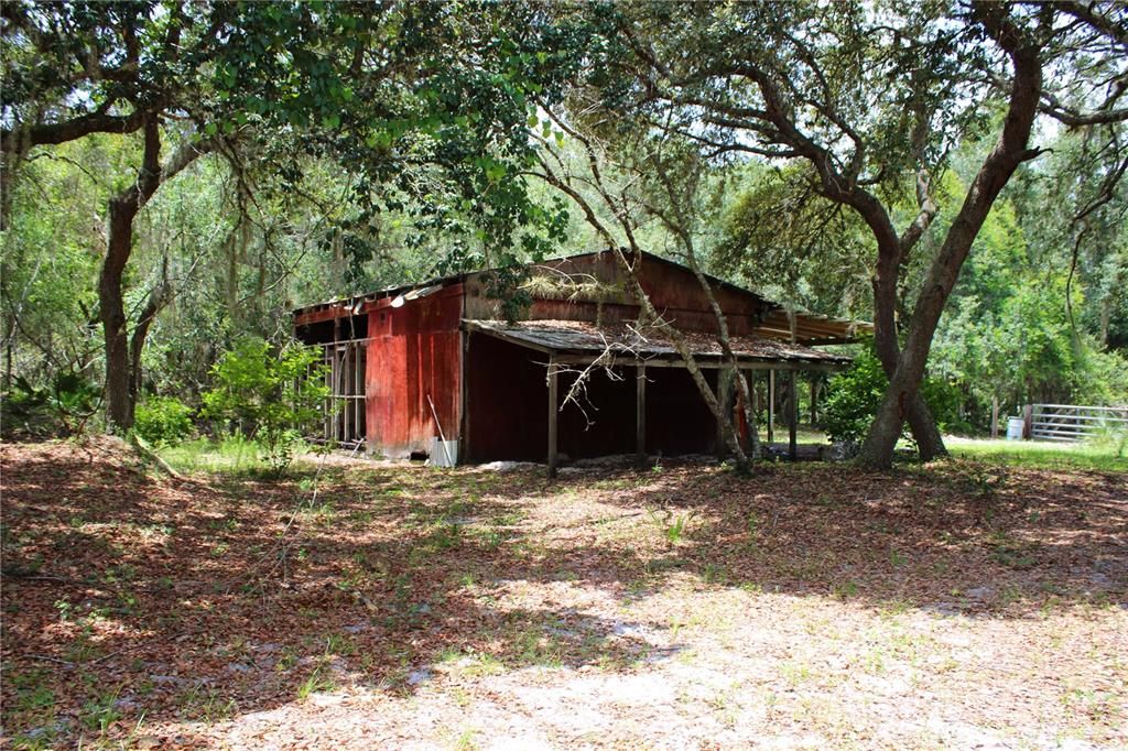 На продажу: $425,000 (6.28 acres)