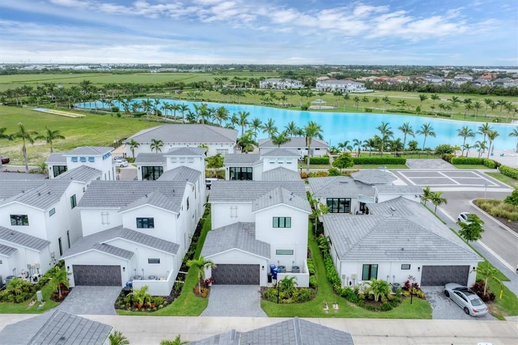 En Venta: $1,590,000 (4 camas, 5 baños, 3867 Pies cuadrados)