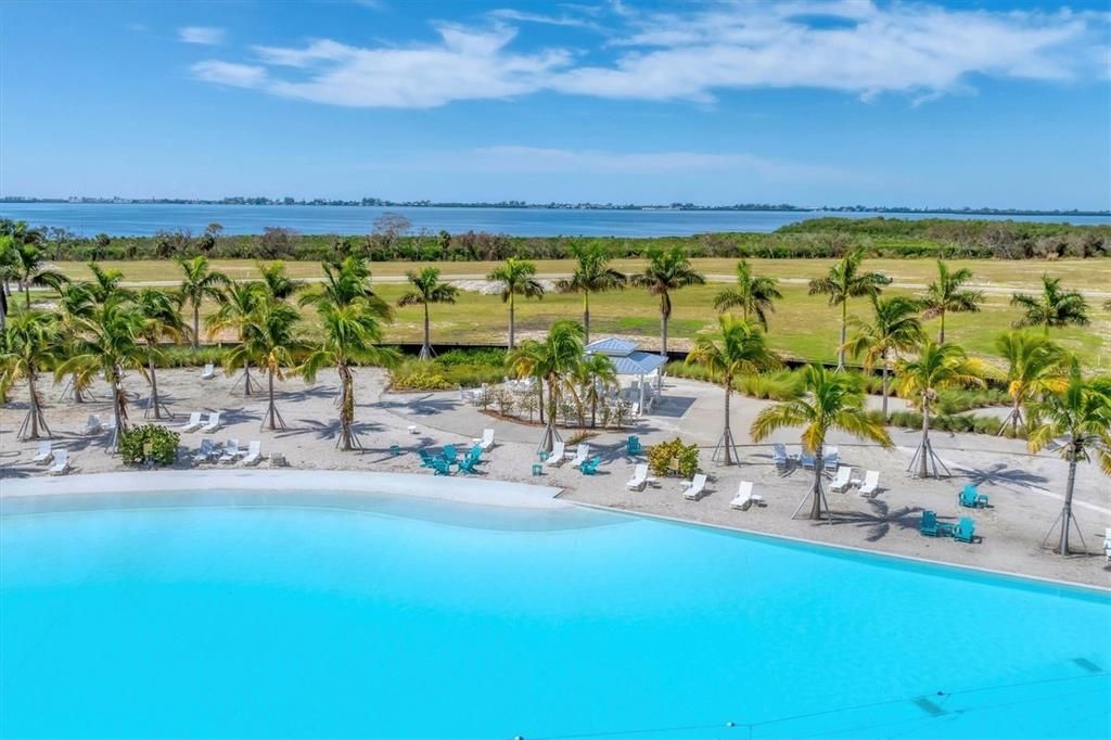 En Venta: $1,590,000 (4 camas, 5 baños, 3867 Pies cuadrados)