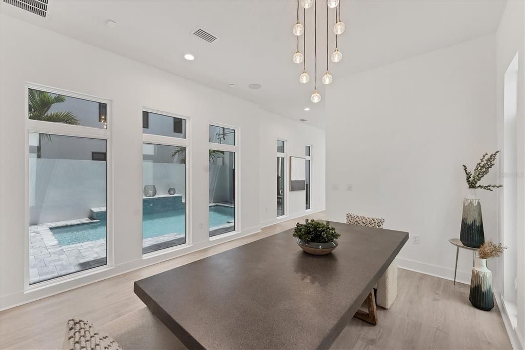 En Venta: $1,590,000 (4 camas, 5 baños, 3867 Pies cuadrados)