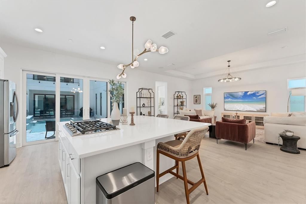 En Venta: $1,590,000 (4 camas, 5 baños, 3867 Pies cuadrados)