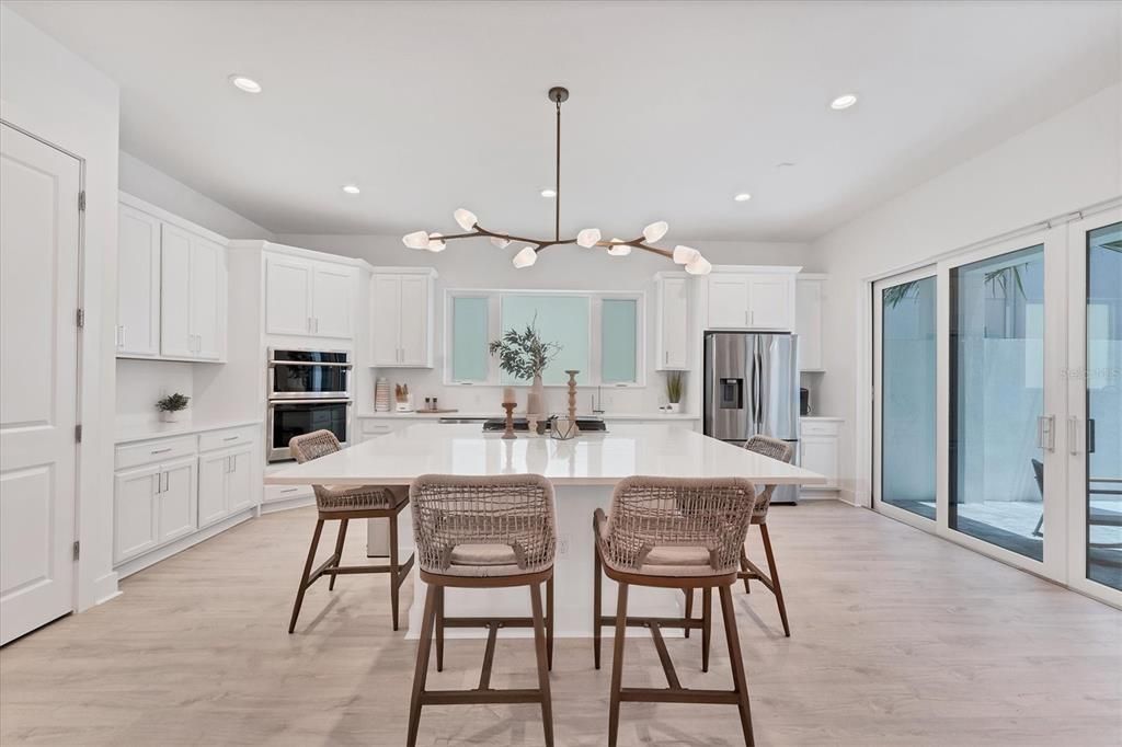 En Venta: $1,590,000 (4 camas, 5 baños, 3867 Pies cuadrados)