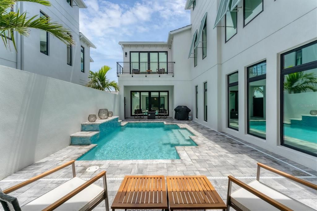 En Venta: $1,590,000 (4 camas, 5 baños, 3867 Pies cuadrados)