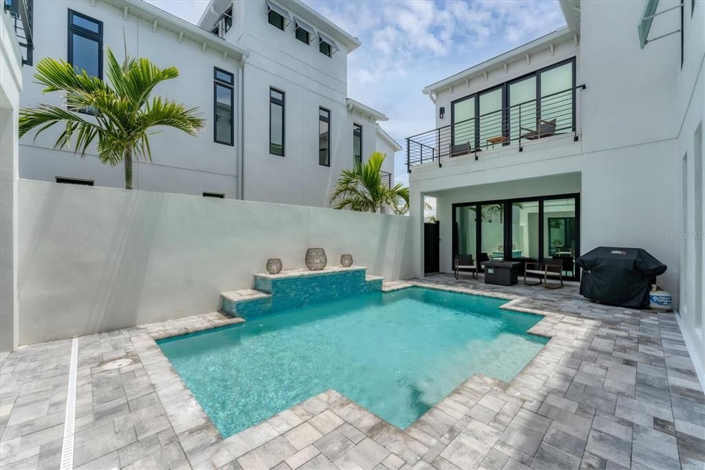 En Venta: $1,590,000 (4 camas, 5 baños, 3867 Pies cuadrados)