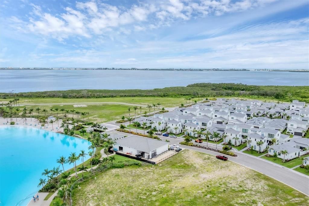 En Venta: $1,590,000 (4 camas, 5 baños, 3867 Pies cuadrados)