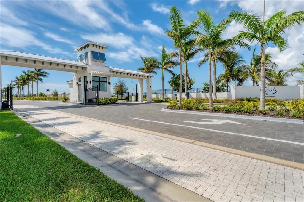 En Venta: $1,590,000 (4 camas, 5 baños, 3867 Pies cuadrados)