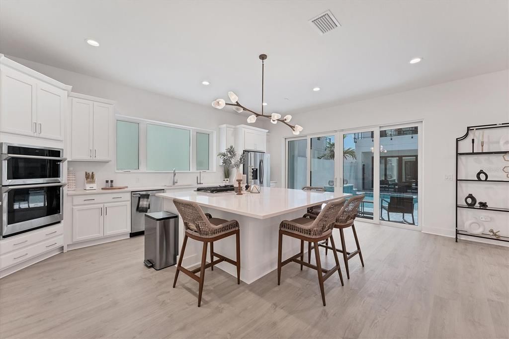 En Venta: $1,590,000 (4 camas, 5 baños, 3867 Pies cuadrados)