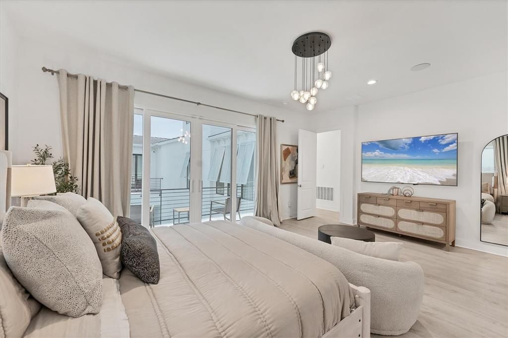 En Venta: $1,590,000 (4 camas, 5 baños, 3867 Pies cuadrados)