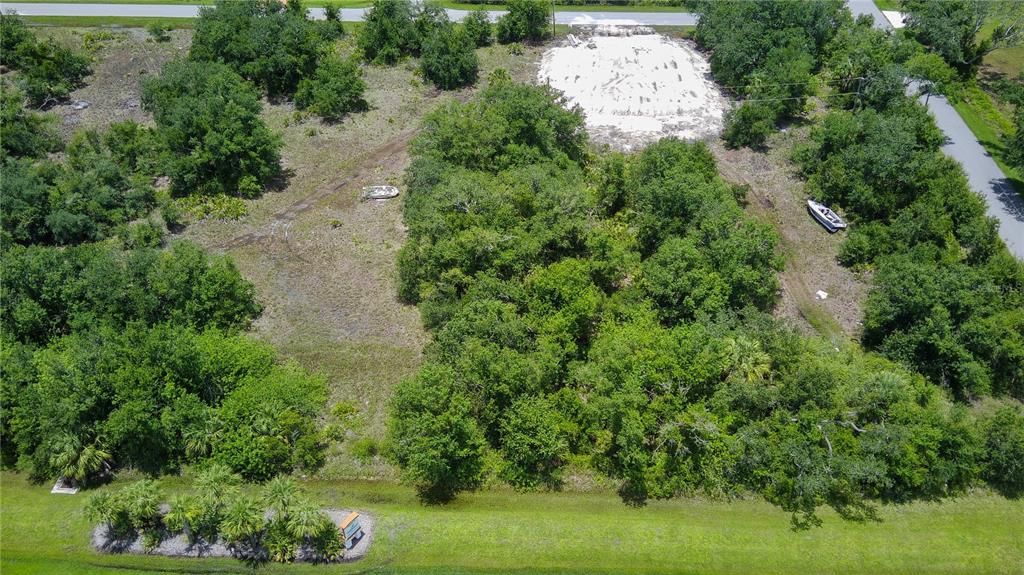 待售: $10,000 (0.22 acres)