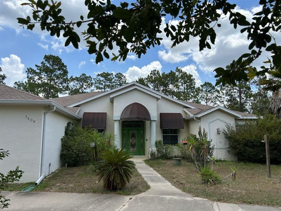 Недавно продано: $350,000 (3 спален, 2 ванн, 2266 Квадратных фут)