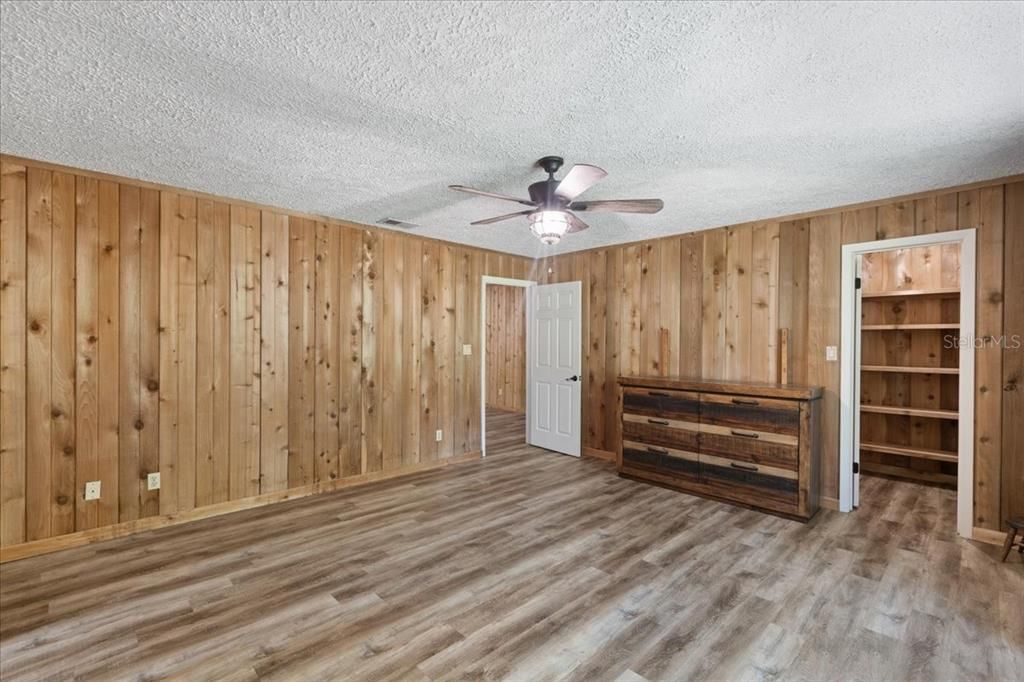 En Venta: $425,000 (2 camas, 2 baños, 1590 Pies cuadrados)