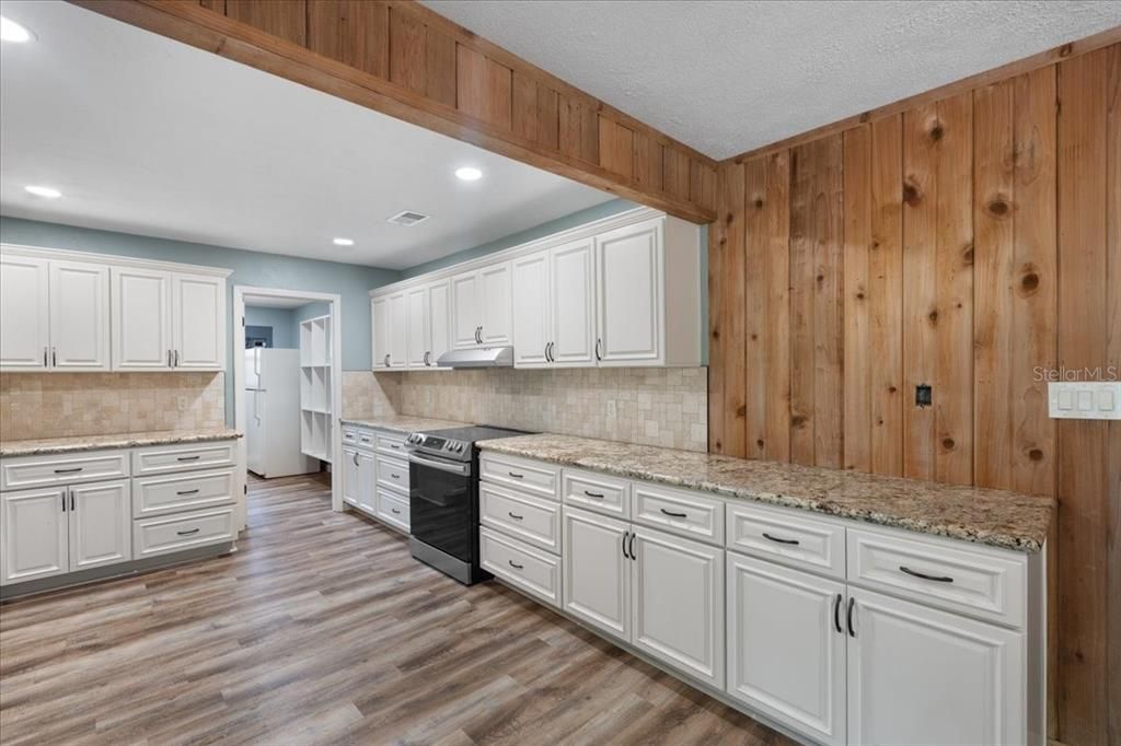 En Venta: $425,000 (2 camas, 2 baños, 1590 Pies cuadrados)