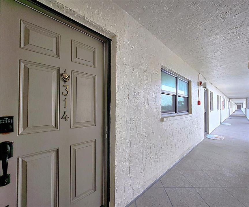 待售: $769,000 (2 贝兹, 2 浴室, 1115 平方英尺)