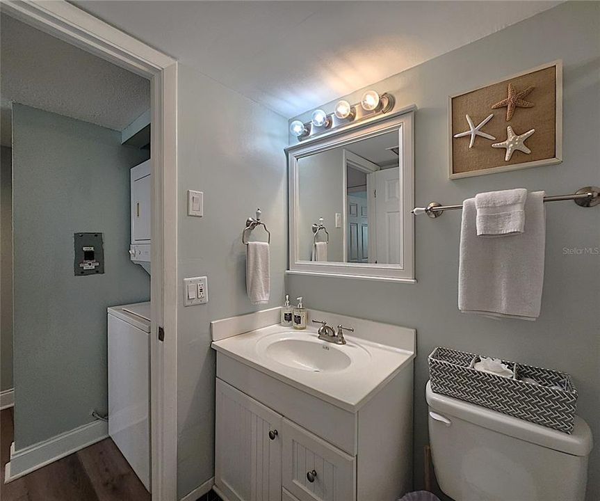 待售: $769,000 (2 贝兹, 2 浴室, 1115 平方英尺)