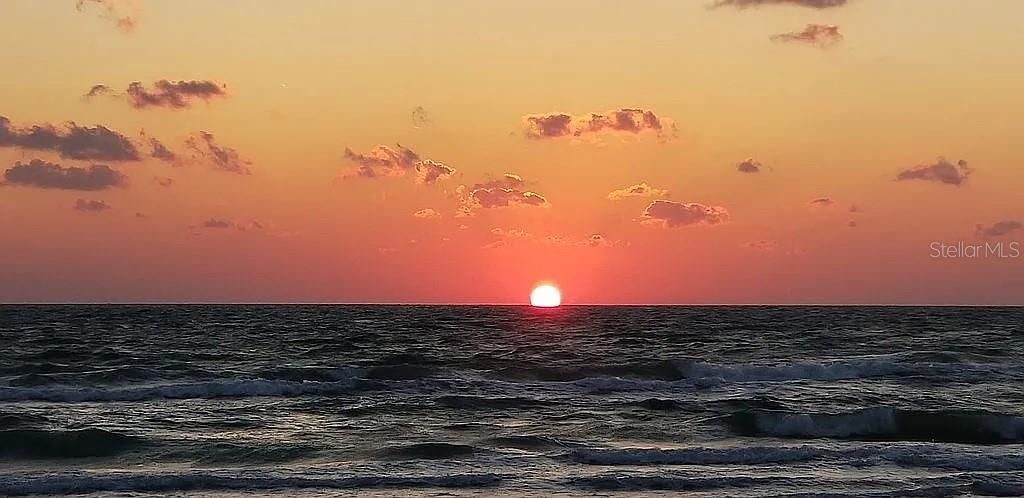 待售: $769,000 (2 贝兹, 2 浴室, 1115 平方英尺)