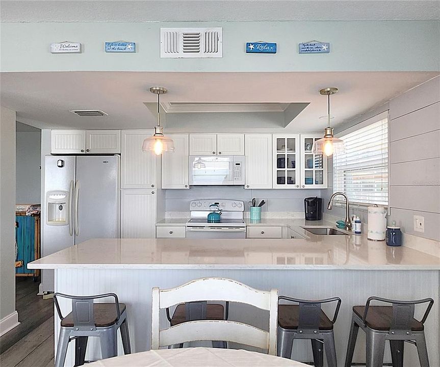 待售: $769,000 (2 贝兹, 2 浴室, 1115 平方英尺)