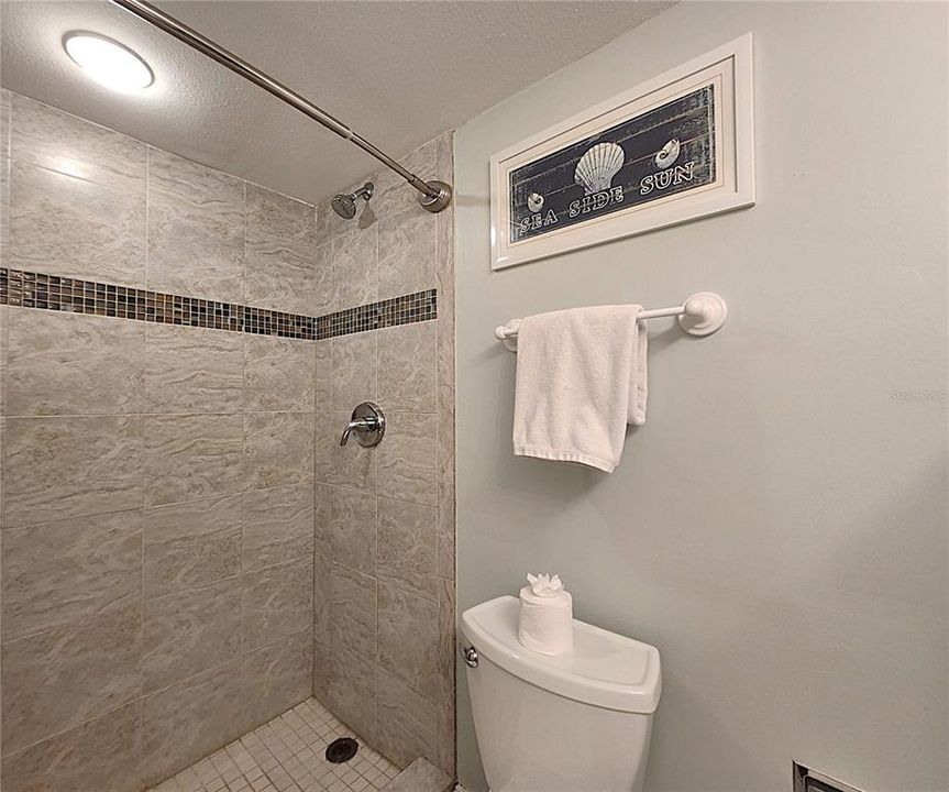 待售: $769,000 (2 贝兹, 2 浴室, 1115 平方英尺)