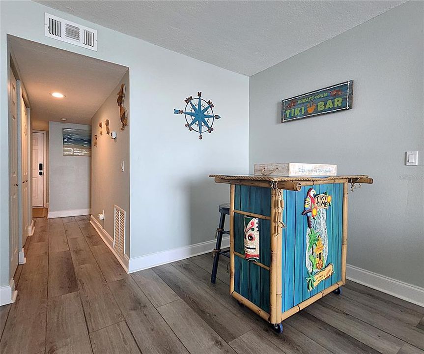 待售: $769,000 (2 贝兹, 2 浴室, 1115 平方英尺)