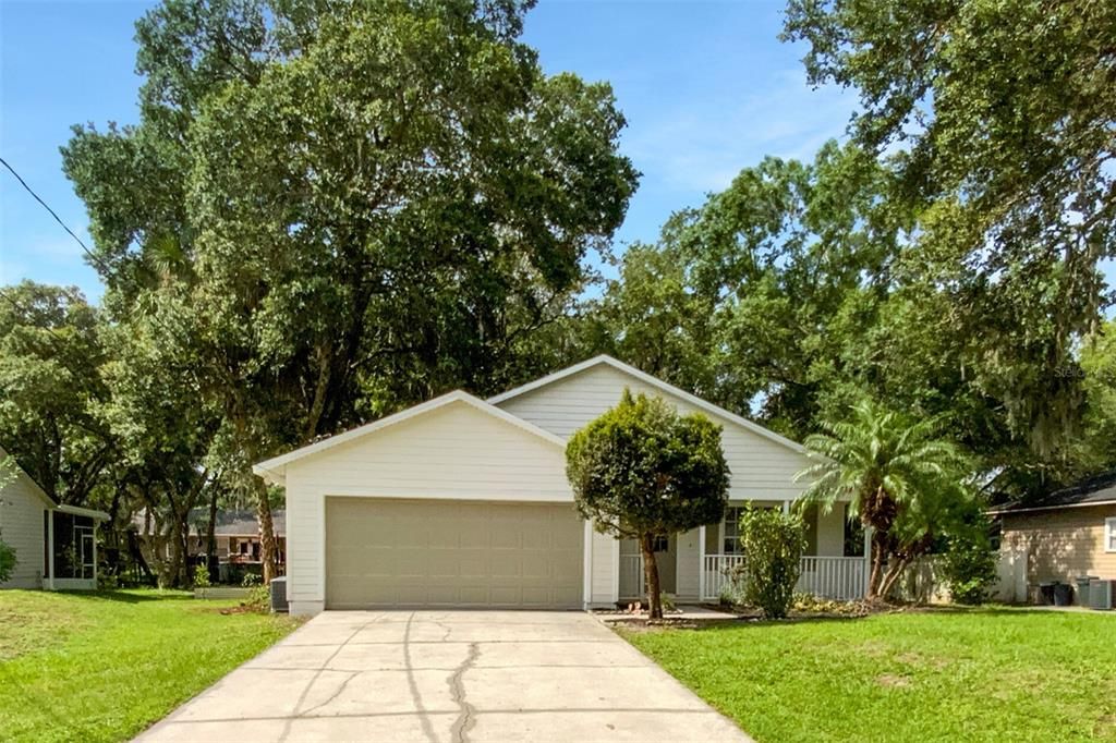 Недавно продано: $410,000 (3 спален, 2 ванн, 1496 Квадратных фут)