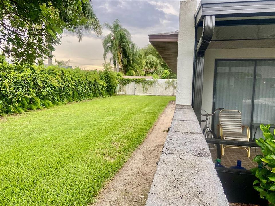 待售: $113,500 (1 贝兹, 1 浴室, 749 平方英尺)