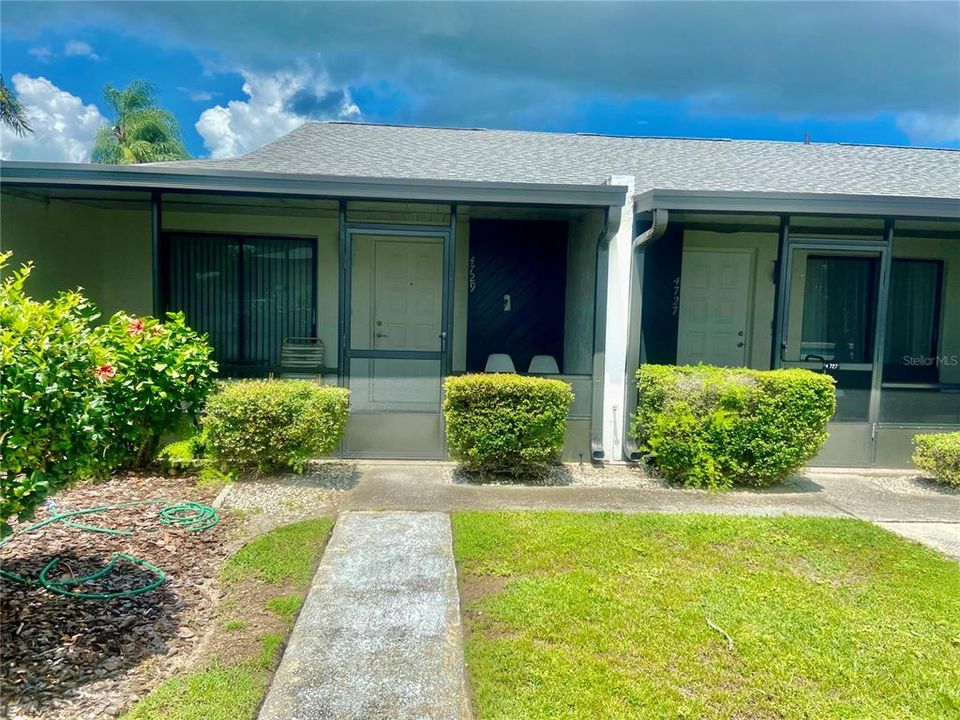 待售: $113,500 (1 贝兹, 1 浴室, 749 平方英尺)